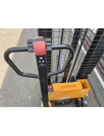 Použitý plně elektrický vysokozdvižný paletový vozík EMF12/25