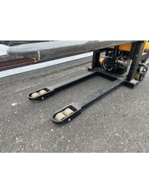 Použitý plně elektrický vysokozdvižný paletový vozík EMF12/25