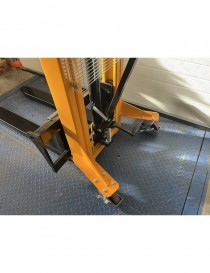 Ruční vysokozdvižný paletový vozík MFP10/25B Ruční vysokozdvižný paletový vozík MFP10/25B